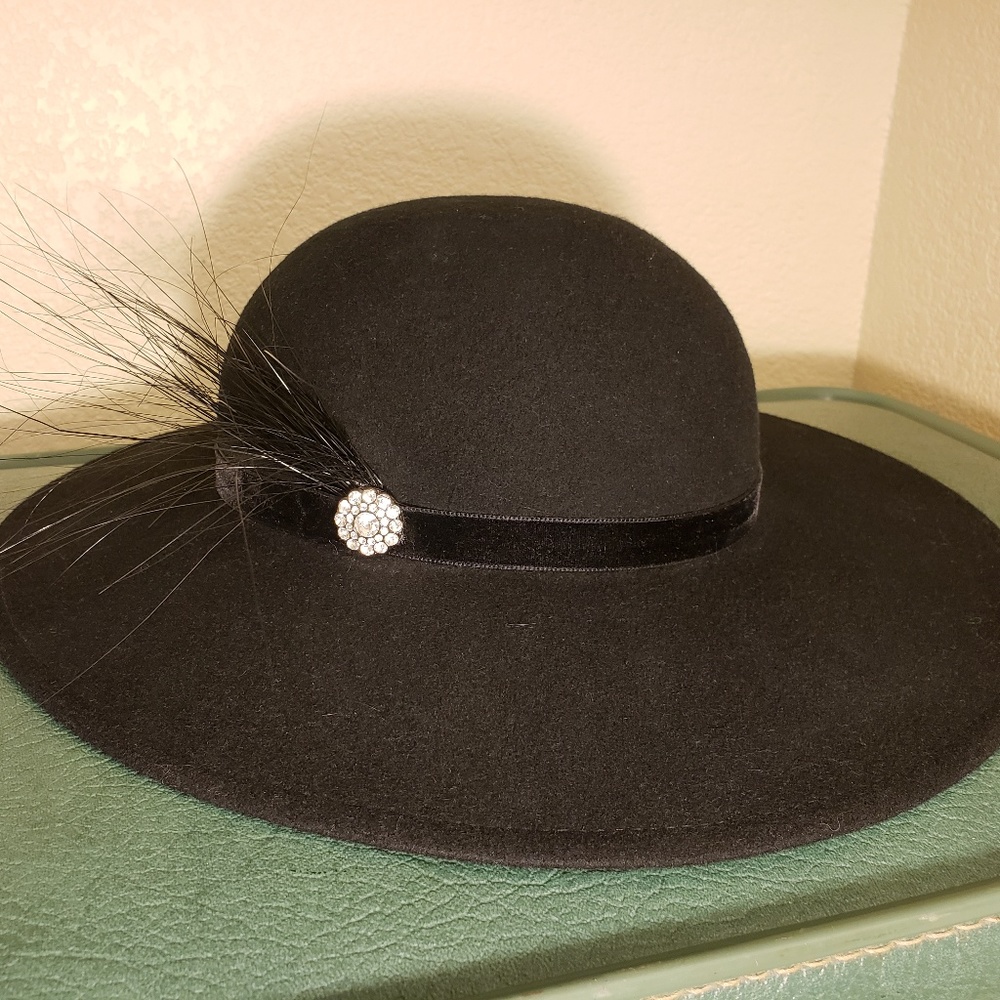 TinaLuxe vintage hat with Swarovski crystals